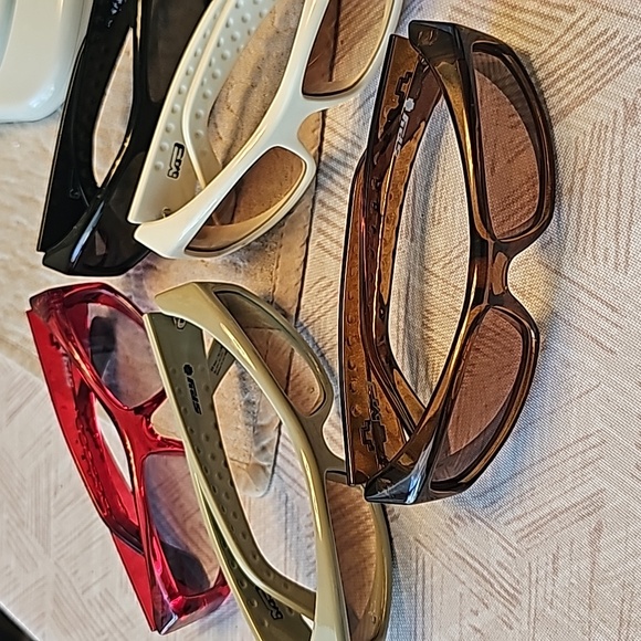 SPY MC - Picture 7 of 16